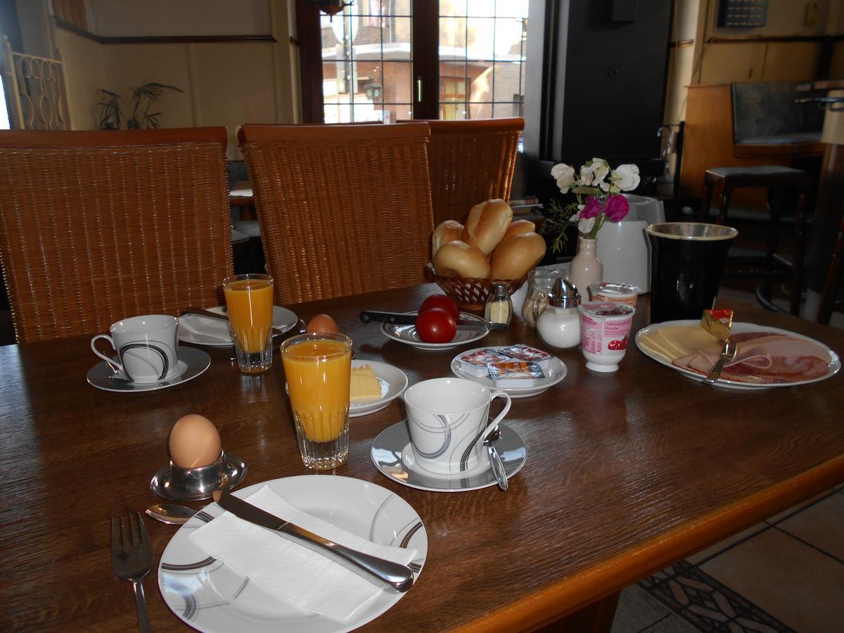 Alt Weeze Hotel Luaran gambar